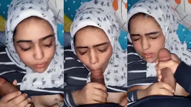 Bokep Arab Jilbab Terima Crotan Hangat Di Muka poster