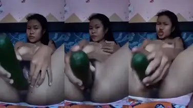 Bokep Indo Abg Colmek Pakai Timun Amatir Hot poster