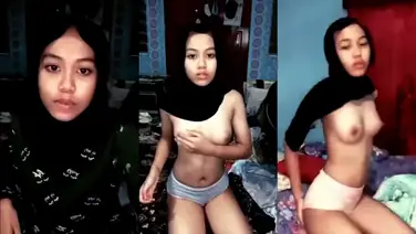 Bokep Indo Ukhti Ain Ayuni Jilbab Viral poster
