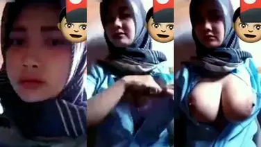 Bokep Indo VCS Tante Hijab Tobrut Pamer Dada poster
