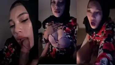 Bokep Jilbab Hitam Main Nikmat di Kamar Hotel poster