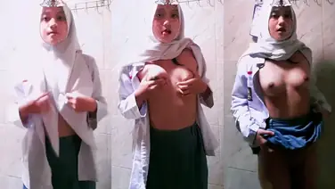 Pap Memek Jilbab SMP Kirim Ke Guru Sekolah poster