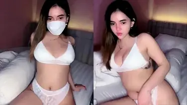 Ruby Lepas Masker Temani Pascol Live Hot poster
